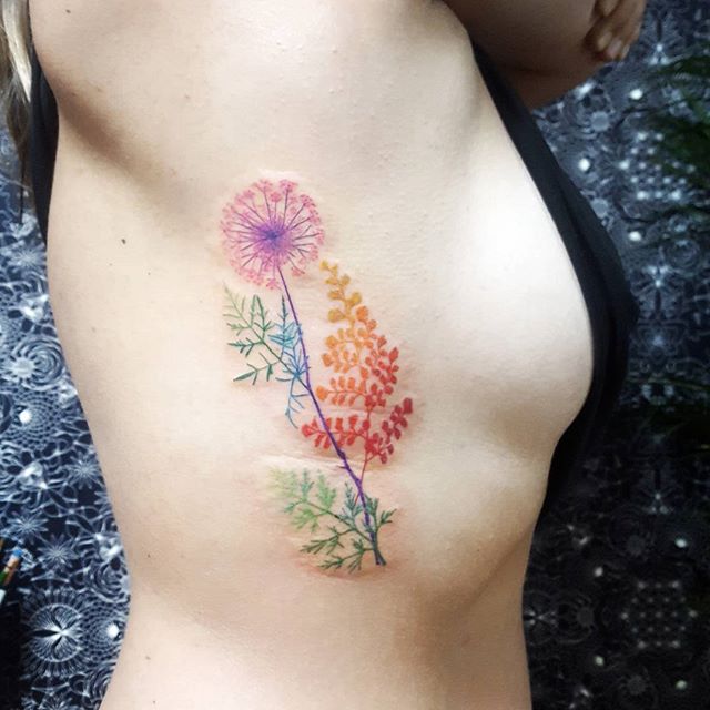 ▷ Flores multicolor, diente de león, tatuaje realizado por el tatuador  Pablo Diaz Gordoa | Ideas de tatuajes