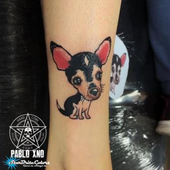 Caricatura de un perrito tatuaje realizado por Pablo Xno Garrido