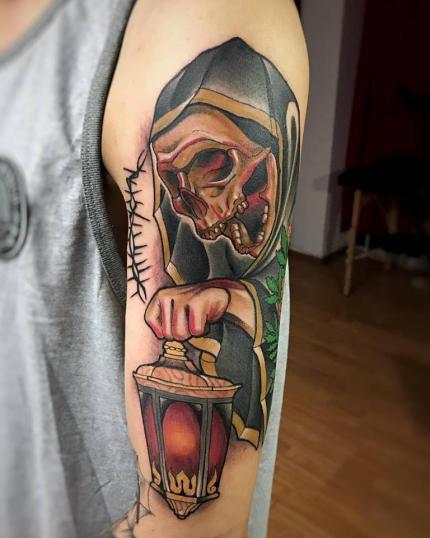 Santa muerte neotradicional tatuaje realizado por Oscar Ortiz