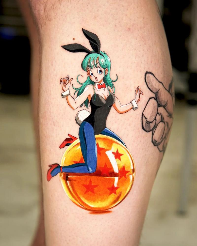 Bulma de Dragon ball tatuaje realizado por Nawa Weekend