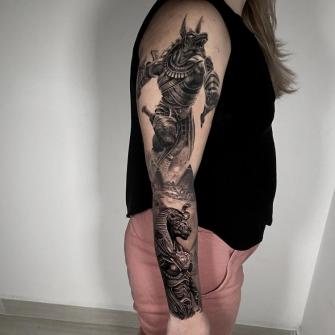 ANUBIS y BASTET tatuaje realizado por Dison Gonzalez