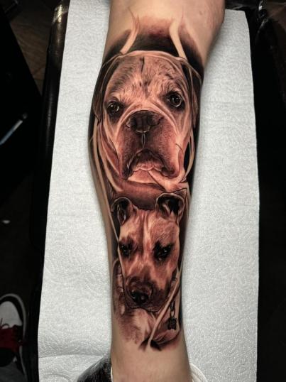 Tatuaje de perros realismo por Ricardo Rico  tatuaje realizado por Ricardo Rico Tattoo