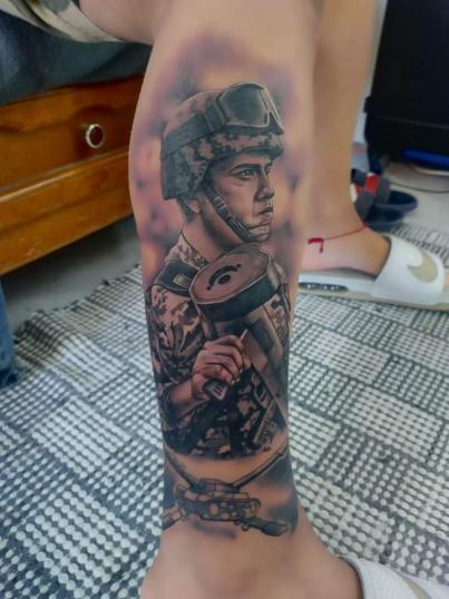 Tatuaje de militar realizado por Miguel S. Ramirez  tatuaje realizado por Miguel S. Ramirez