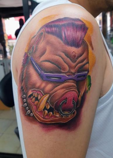 Tatuaje de Bebop realizado por Dave Rivera tatuaje realizado por Dave Rivera