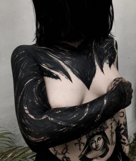 Tatuaje Black trash realizado por Ivan Escobar  tatuaje realizado por Ivan Escobar 